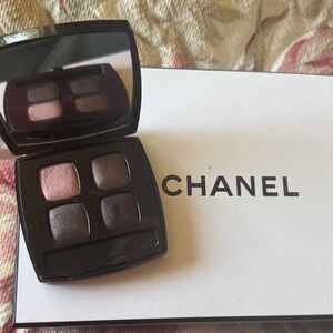 CHANEL Eyeshadow Quad 19 enigma in Pink and Brown Tones